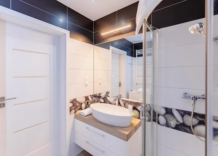 Baltyk Breeze By Bookinghost * コウォブジェク